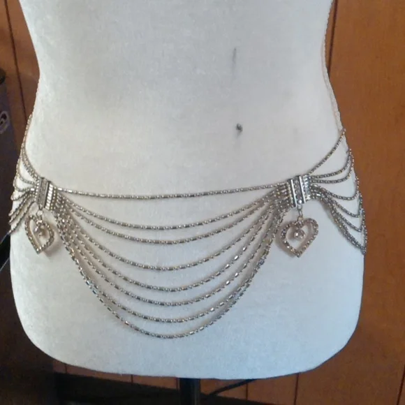 Frederick's of Hollywood Beautiful chain belt total length 44" - Picture 1 of 4